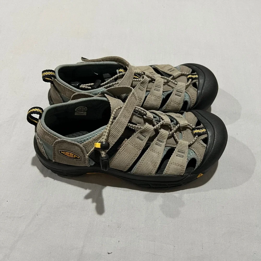 Keen Newport H2 Shoes Kids Tan Gray Sandals Water Closed Toe Washable Sz Youth 4